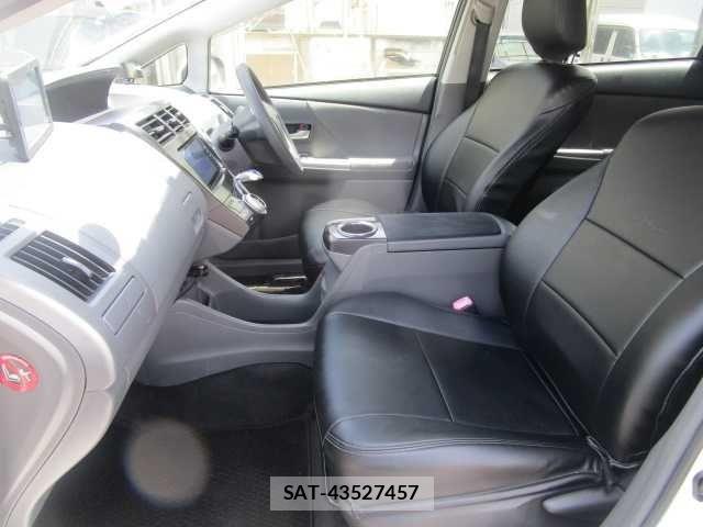 Toyota PRIUS ALPHA 2013-09 8414530-15