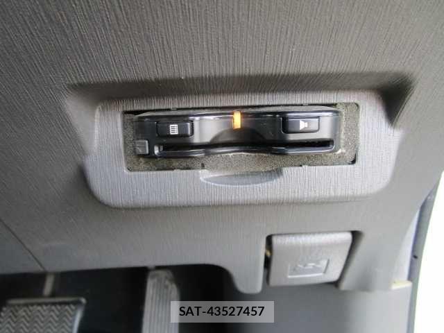 Toyota PRIUS ALPHA 2013-09 8414530-21