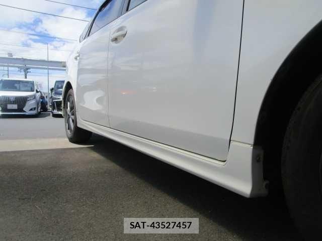 Toyota PRIUS ALPHA 2013-09 8414530-27