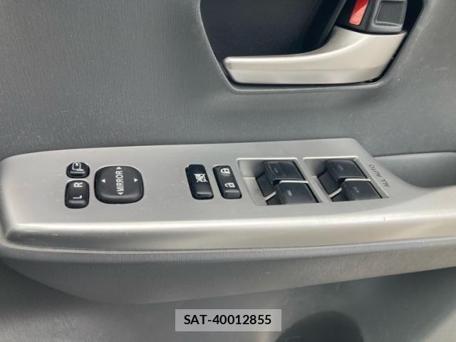 Toyota PRIUS ALPHA 2013-10 8414535-13