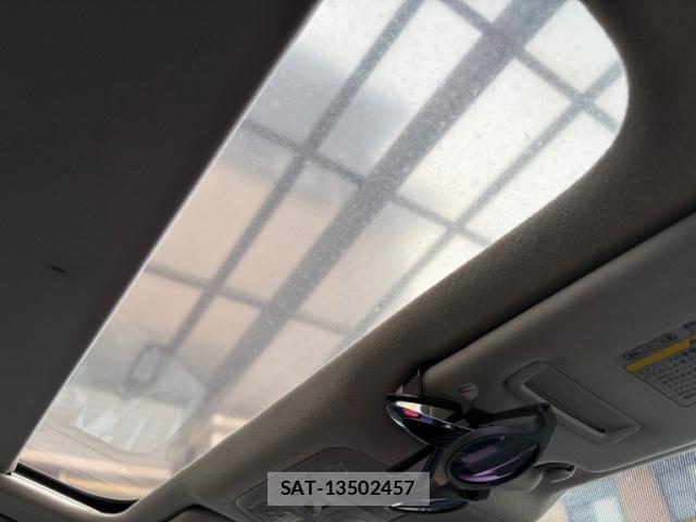 Toyota PRIUS ALPHA 2012-02 8414548-19