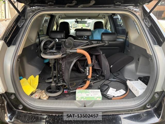 Toyota PRIUS ALPHA 2012-02 8414548-6