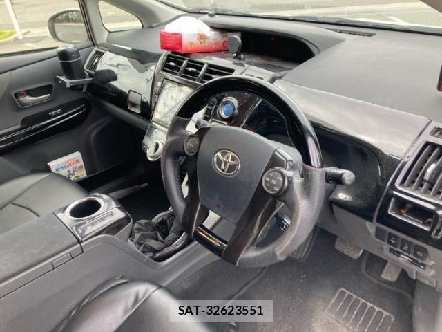 Toyota PRIUS ALPHA 2011-11 8414550-9