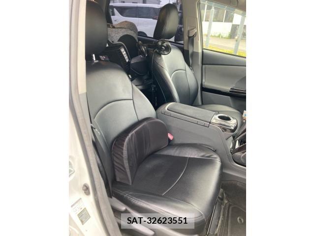 Toyota PRIUS ALPHA 2011-11 8414550-10