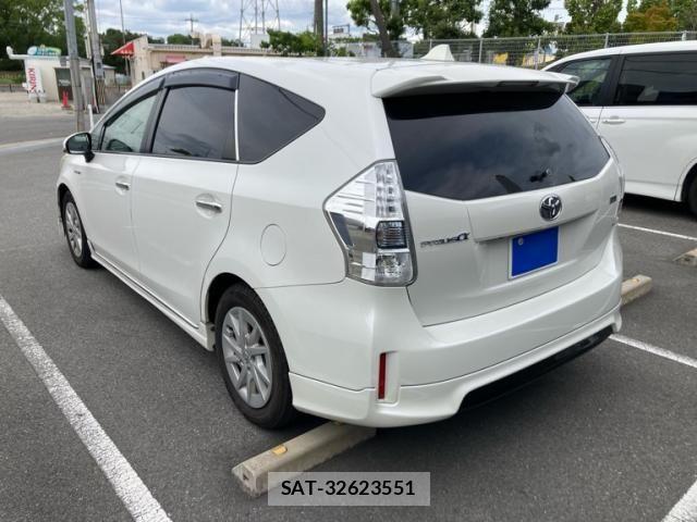 Toyota PRIUS ALPHA 2011-11 8414550-3
