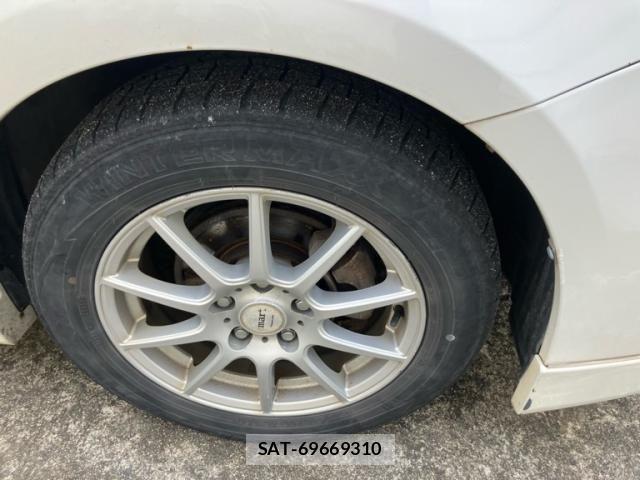 Toyota PRIUS ALPHA 2011-08 8414540-4