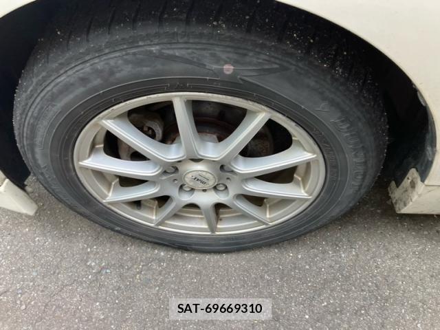 Toyota PRIUS ALPHA 2011-08 8414540-7