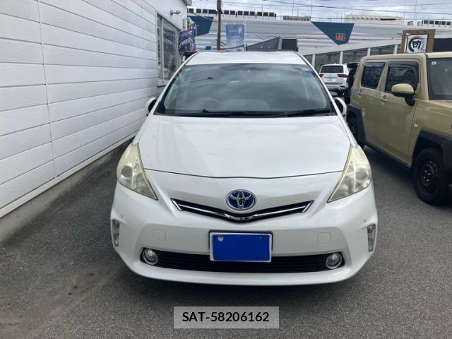 Toyota PRIUS ALPHA 2012-06 8411001-0