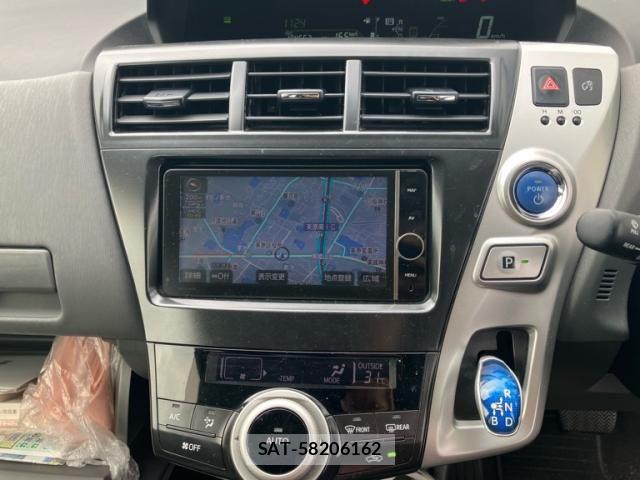 Toyota PRIUS ALPHA 2012-06 8411001-16