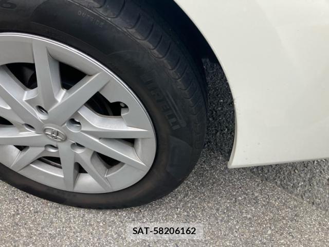 Toyota PRIUS ALPHA 2012-06 8411001-6