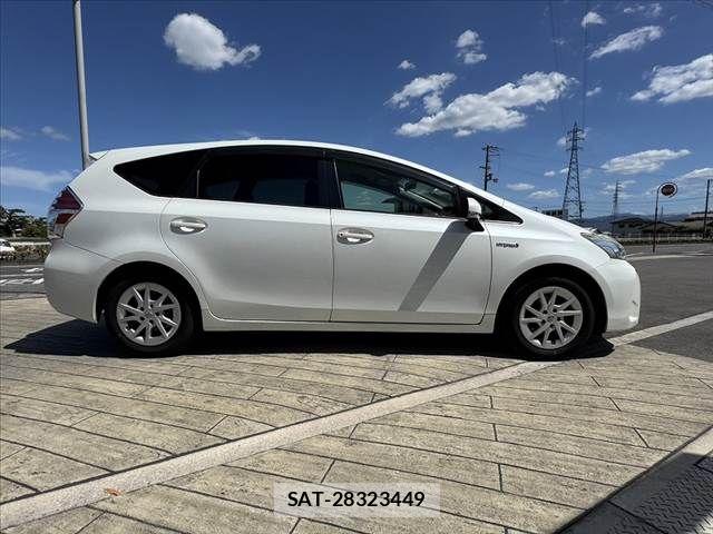 Toyota PRIUS ALPHA 2016-01 8414533-10