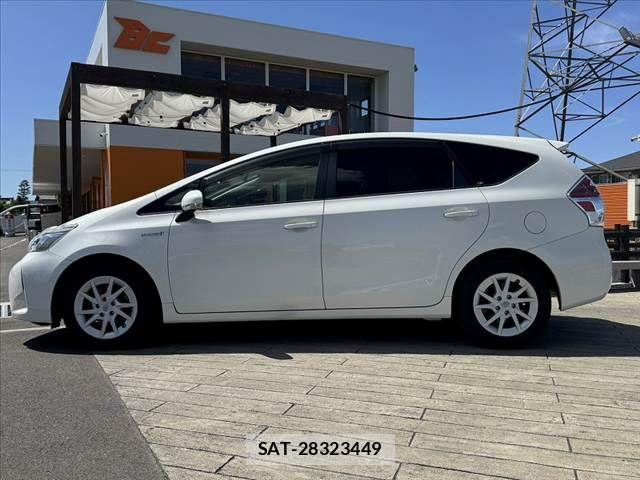 Toyota PRIUS ALPHA 2016-01 8414533-11
