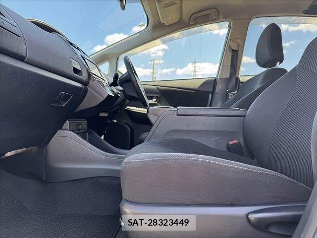 Toyota PRIUS ALPHA 2016-01 8414533-16
