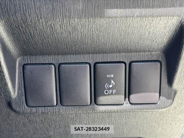 Toyota PRIUS ALPHA 2016-01 8414533-19