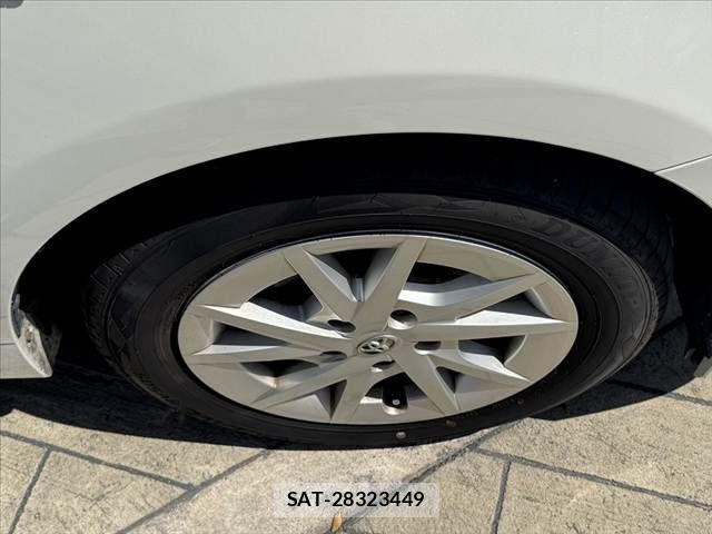 Toyota PRIUS ALPHA 2016-01 8414533-26