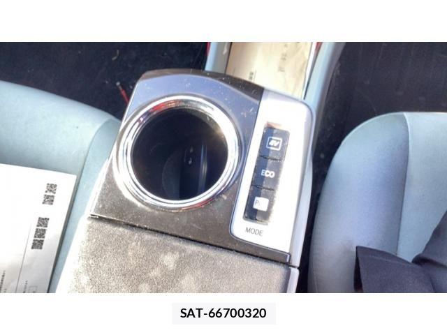 Toyota PRIUS ALPHA 2013-11 8414552-15