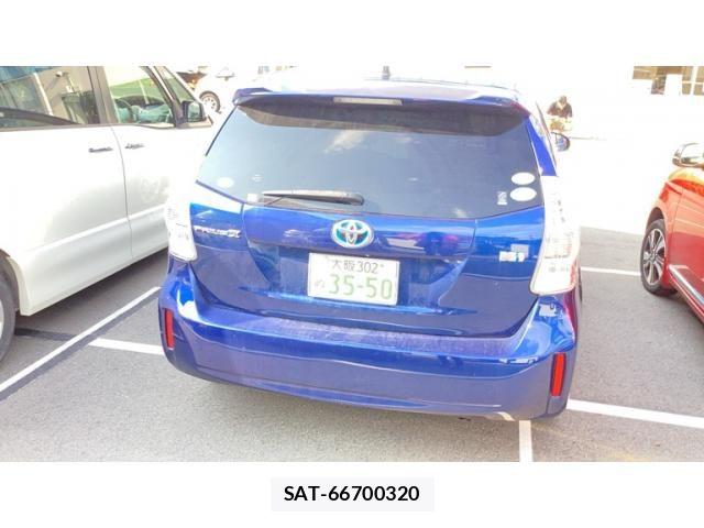 Toyota PRIUS ALPHA 2013-11 8414552-4