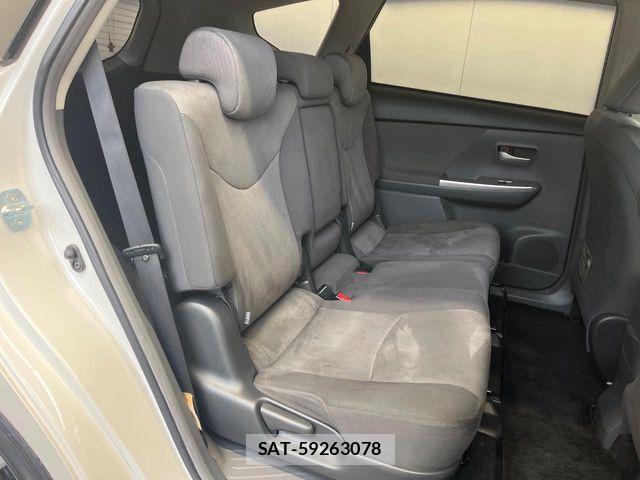 Toyota PRIUS ALPHA 2012-01 8438745-10