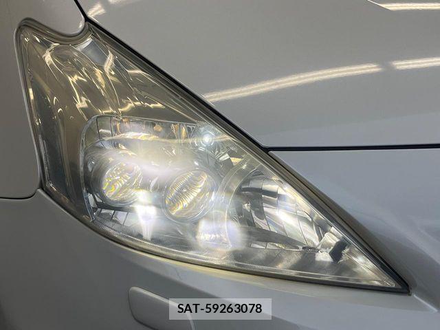 Toyota PRIUS ALPHA 2012-01 8438745-12