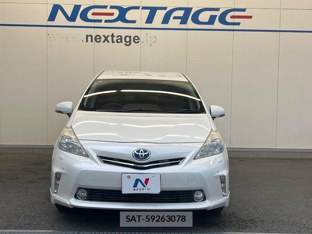 Toyota PRIUS ALPHA 2012-01 8438745-14