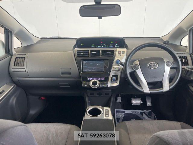 Toyota PRIUS ALPHA 2012-01 8438745-1