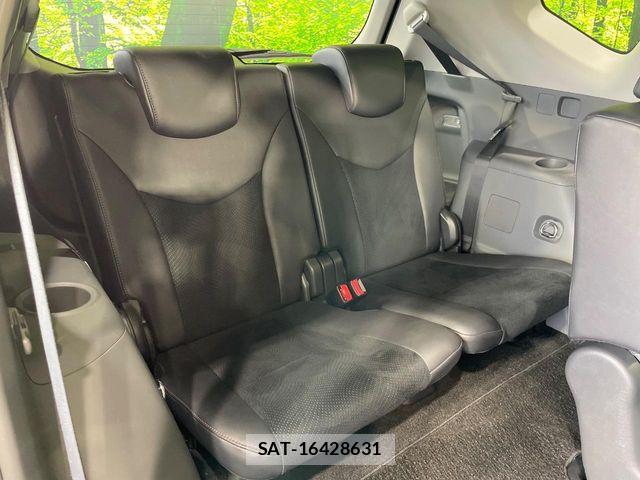 Toyota PRIUS ALPHA 2014-08 8438470-9