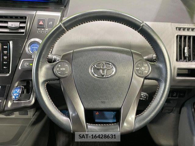 Toyota PRIUS ALPHA 2014-08 8438470-11