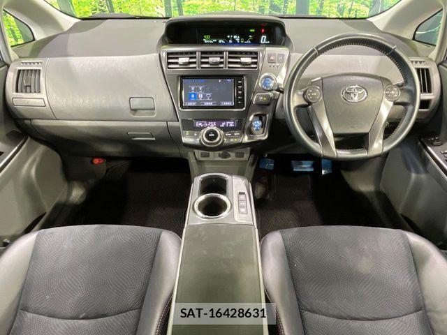 Toyota PRIUS ALPHA 2014-08 8438470-1