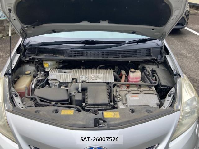 Toyota PRIUS ALPHA 2011-12 8438746-20