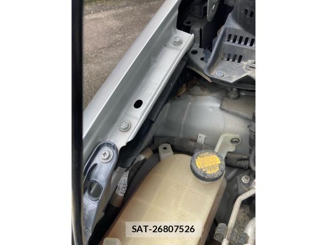 Toyota PRIUS ALPHA 2011-12 8438746-22