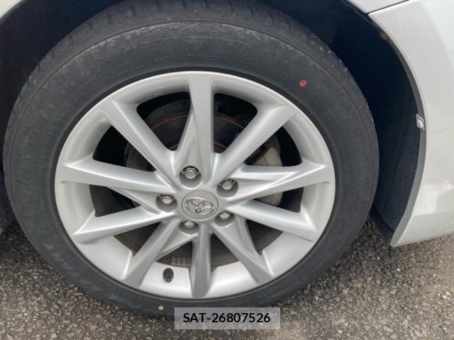 Toyota PRIUS ALPHA 2011-12 8438746-4