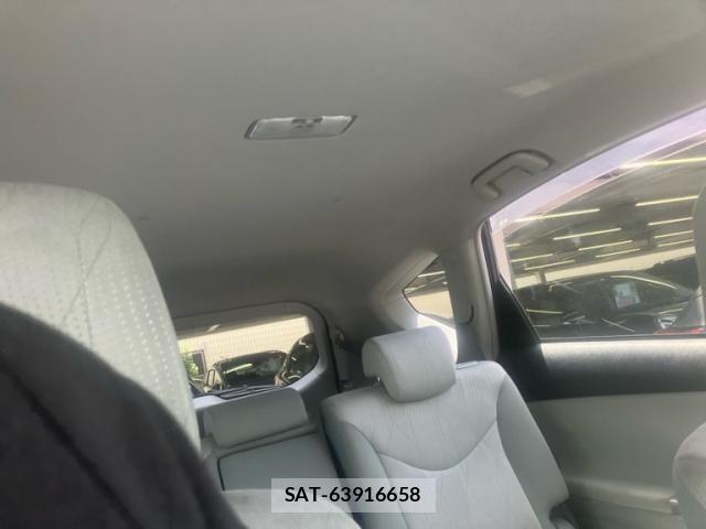 Toyota PRIUS ALPHA 2011-11 8438456-16