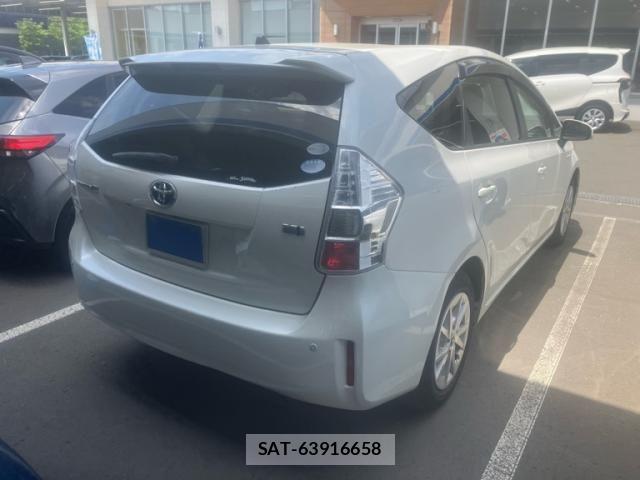 Toyota PRIUS ALPHA 2011-11 8438456-5