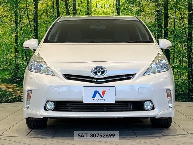 Toyota PRIUS ALPHA 2013-05 8458255-13