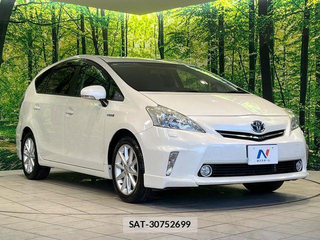 Toyota PRIUS ALPHA 2013-05 8458255-15
