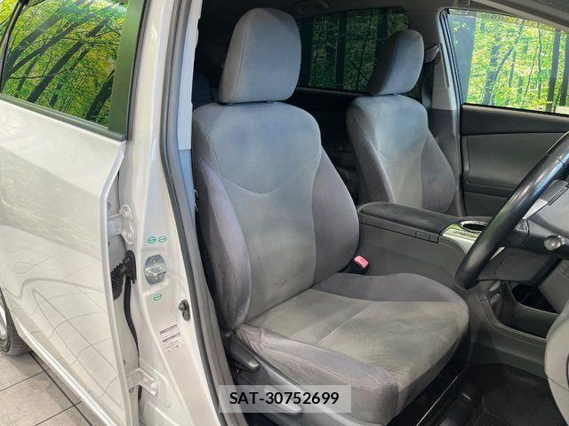 Toyota PRIUS ALPHA 2013-05 8458255-7