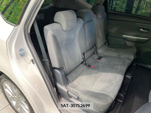 Toyota PRIUS ALPHA 2013-05 8458255-8