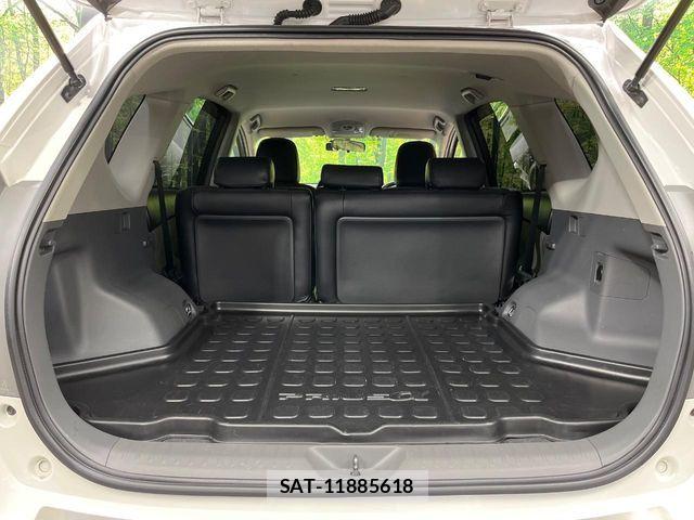 Toyota PRIUS ALPHA 2011-10 8457227-9