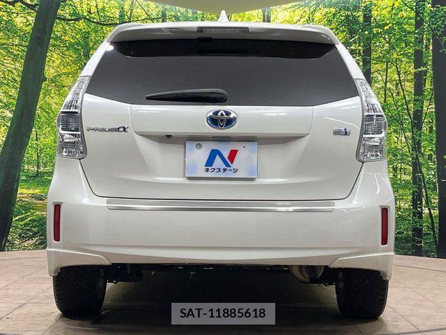 Toyota PRIUS ALPHA 2011-10 8457227-14