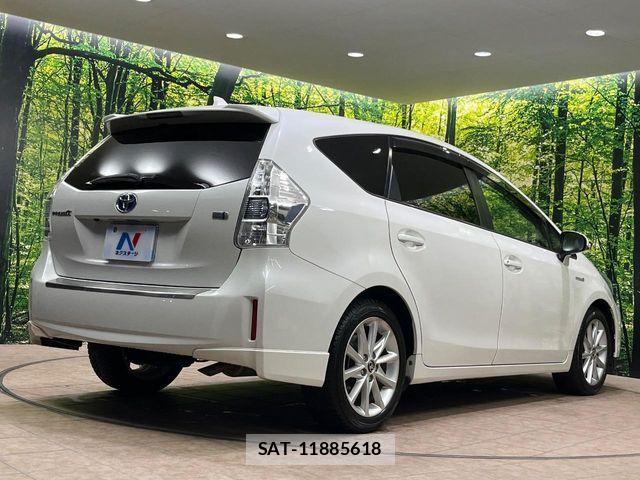 Toyota PRIUS ALPHA 2011-10 8457227-16