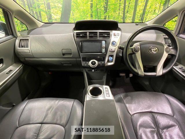 Toyota PRIUS ALPHA 2011-10 8457227-1