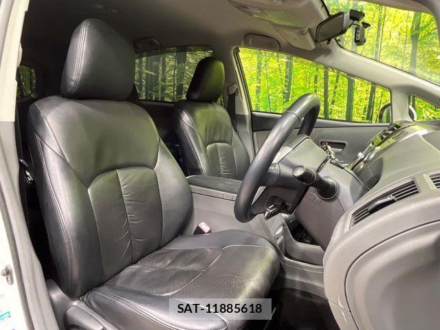 Toyota PRIUS ALPHA 2011-10 8457227-7