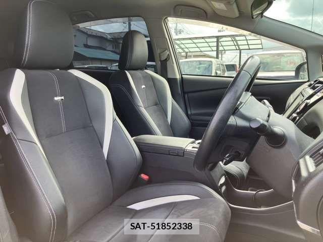 Toyota PRIUS ALPHA 2015-05 8458254-11