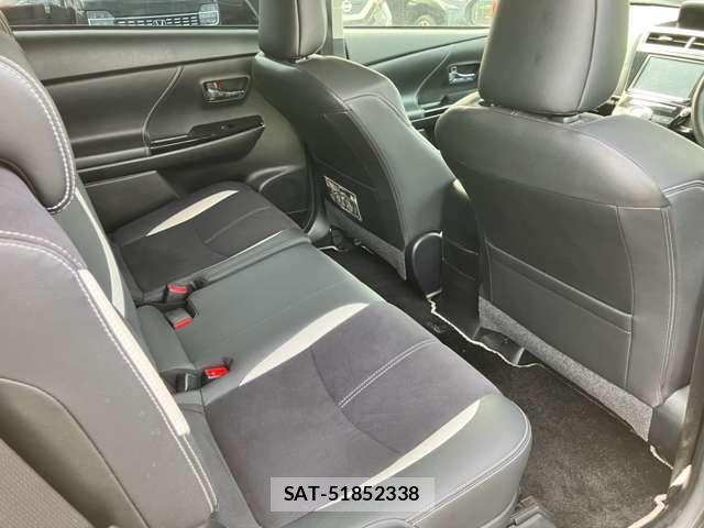Toyota PRIUS ALPHA 2015-05 8458254-12
