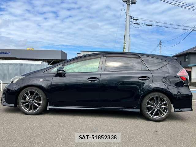 Toyota PRIUS ALPHA 2015-05 8458254-14