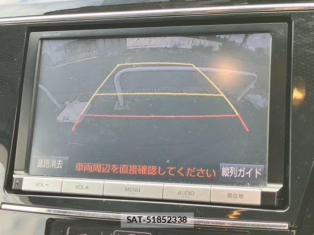 Toyota PRIUS ALPHA 2015-05 8458254-1