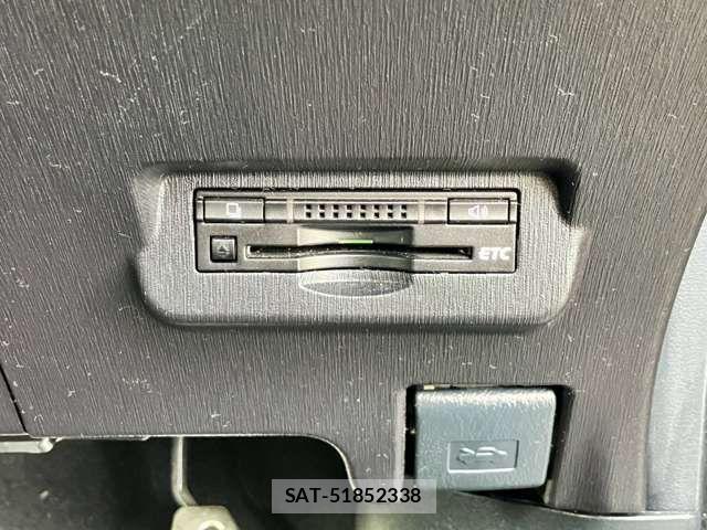 Toyota PRIUS ALPHA 2015-05 8458254-3