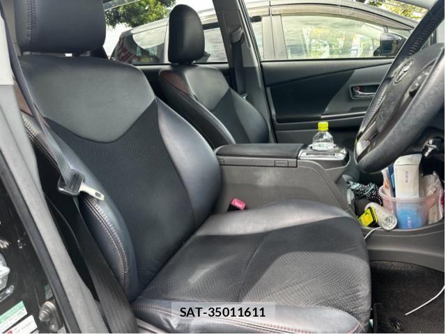 Toyota PRIUS ALPHA 2014-01 8458256-11