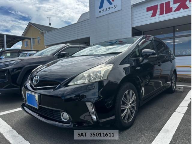 Toyota PRIUS ALPHA 2014-01 8458256-1