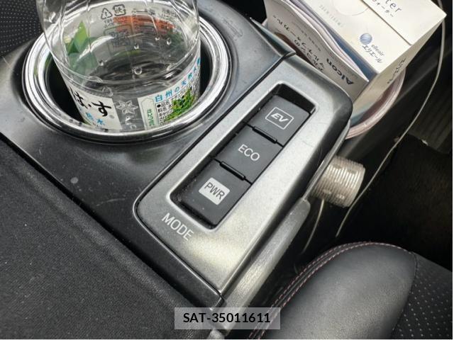Toyota PRIUS ALPHA 2014-01 8458256-19